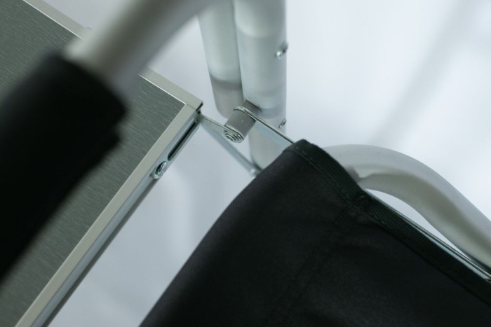 Стілець Tramp директорський зі столом TRF-002, укр, укр