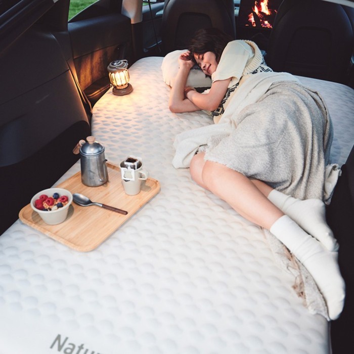 Матрац автомобільний кемпінговий двомісний Naturehike CNK2450WS010, 197х134х6,5 см світлий із вбудованою помпою для надування, укр, укр