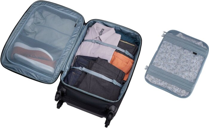 Чемодан на колесах Thule Subterra 2 Checked Spinner (Black) 3205049 (TH 3205049)