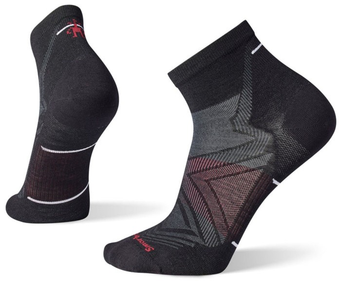 Шкарпетки чоловічі Smartwool Run Zero Cushion Ankle, Black, M