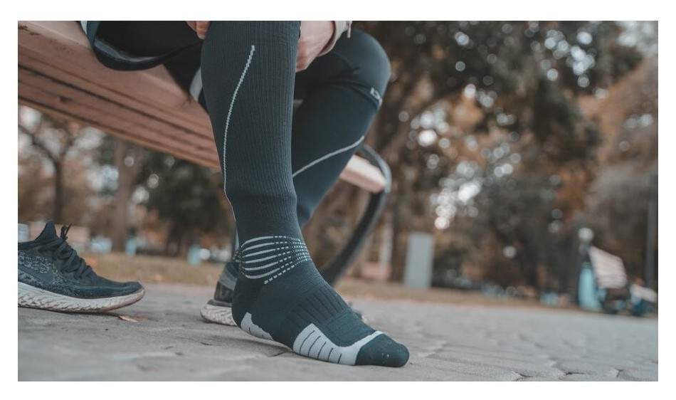 Шкарпетки водонепроникні Dexshell Compression Mudder, р-р S, сірі, укр, укр