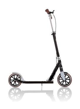Самокат GLOBBER серії NL205 DELUXE, з ручним гальмом, чорний, 100кг, 8+