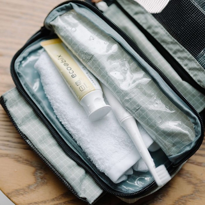 Косметичка Naturehike NH20SN010, розмір L, світло-сіра, укр, укр