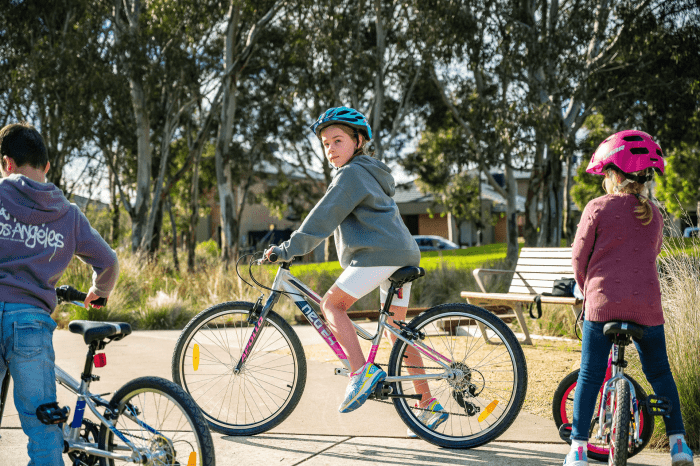 Велосипед 24" Apollo NEO 7s girls Brushed Alloy / Charcoal / Pink Fade, укр, укр