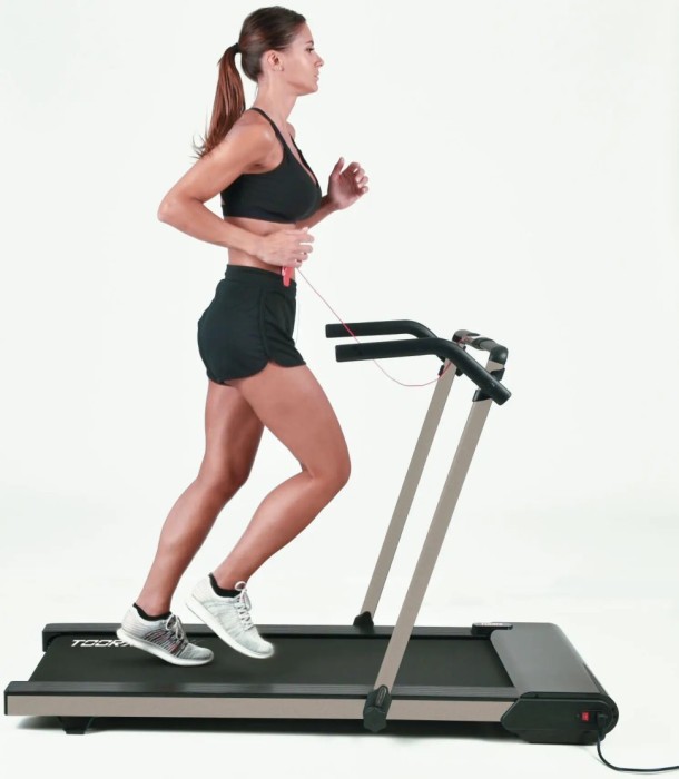 Бігова дорожка Toorx Treadmill City Compact Pure Bronze (CITY-COMPACT-B)
