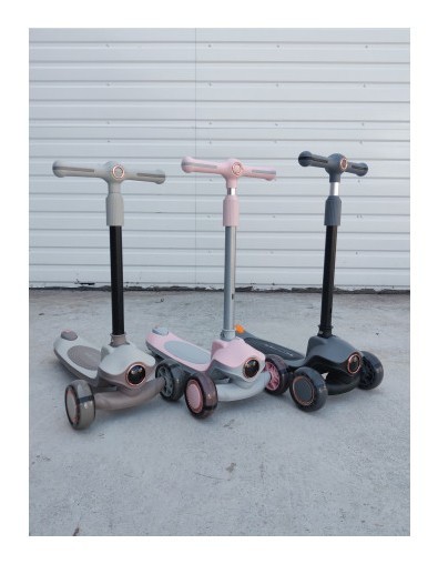 Дитячий триколісний самокат Scooter Cosmo K603-1