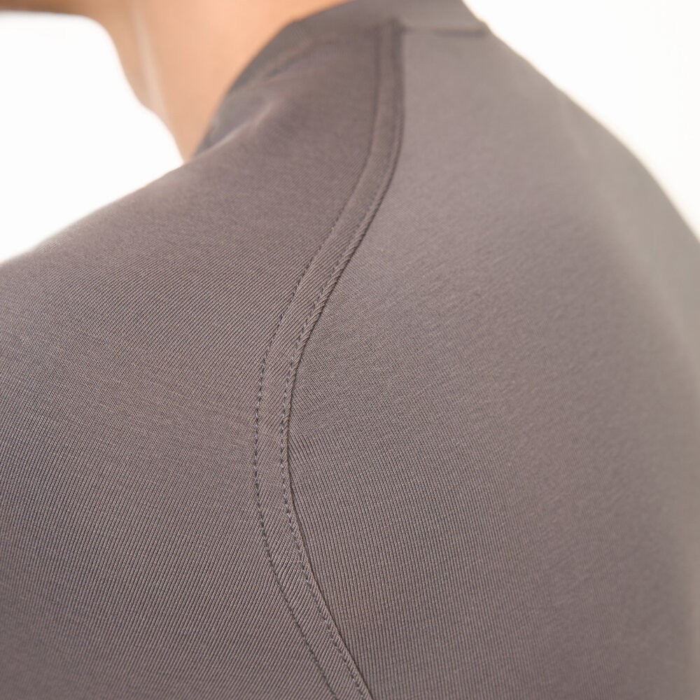 Темно-серый мужской лонгсов Pobedov Dune. Темная серая мужская кофта весна/осень