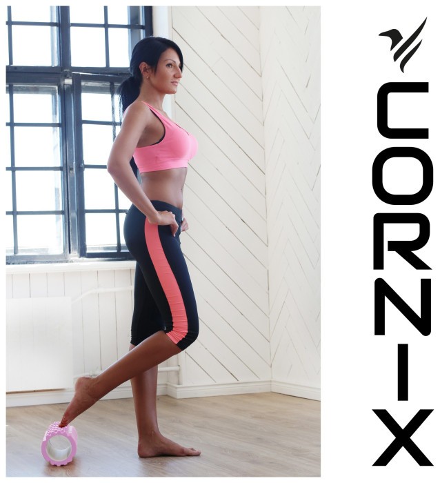 Масажний ролик Cornix EVA 33 x 14 см (валик, роллер) XR-0036 Light Pink