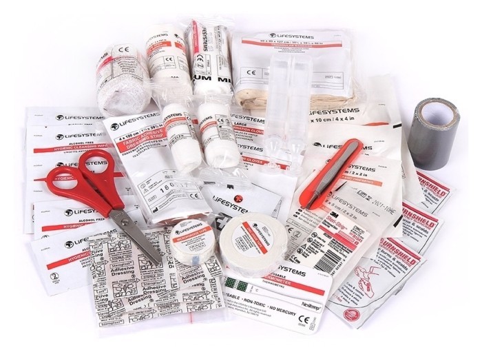 Аптечка Lifesystems Camping First Aid Kit