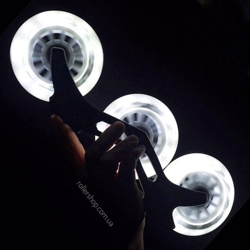 Светящиеся колеса Flying Eagle Lazerwheelz 110 мм белые.