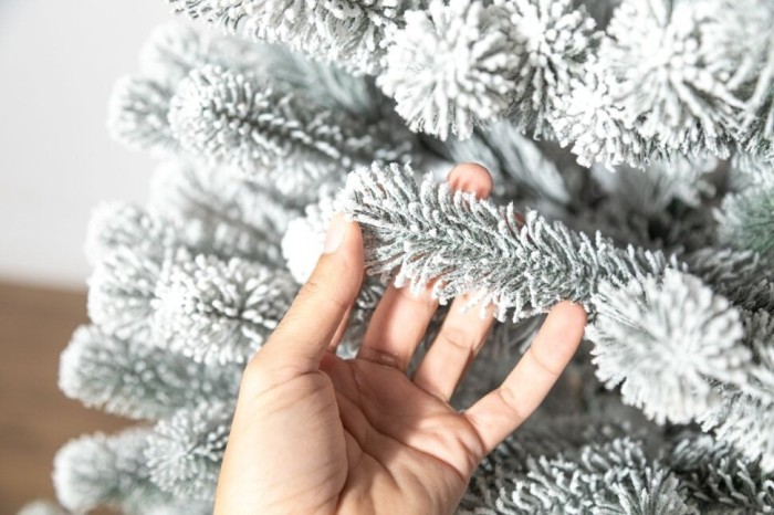 Елка литая "Президентская" конусная ЗАСНЕЖЕННАЯ