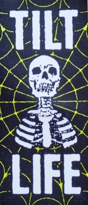 Наклейка (стикер) на самокат/скейт Tilt