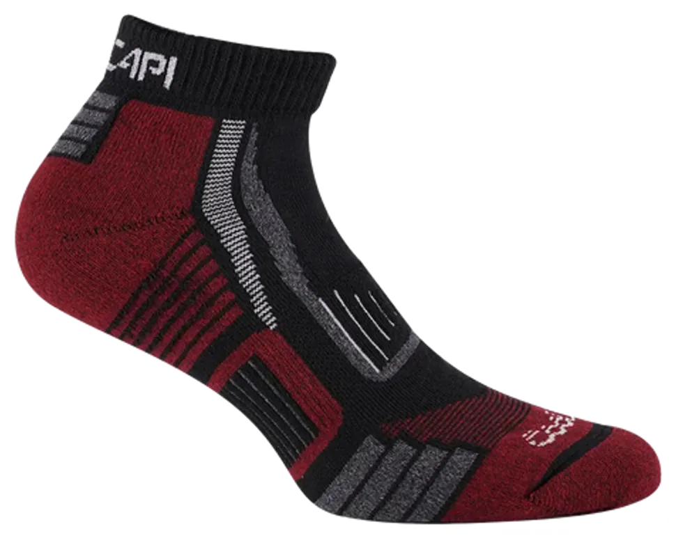 Шкарпетки Accapi Trekking Ultralight Quarter, Black/Red (39-41)