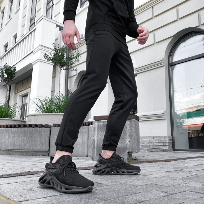 Чоловічі штани джогери з кишенями чорні Pobedov 95, укр, укр