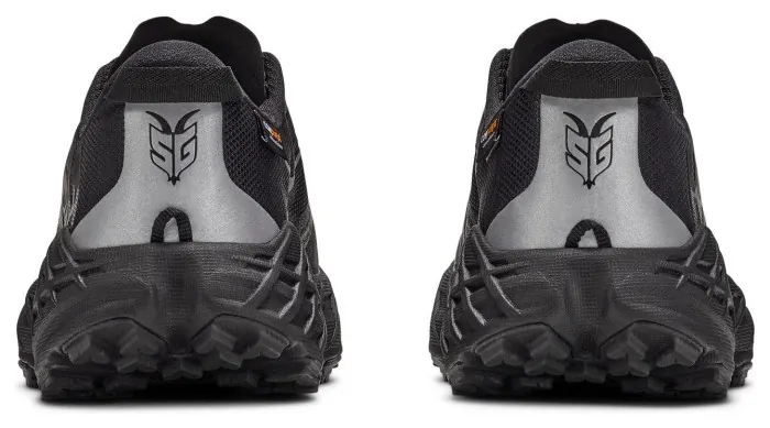Кроссовки для бега HOKA ( 1176674-BBNB ) M Speedgoat 7 GTX