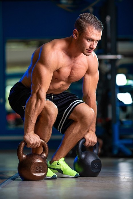 Гиря чугунная RN-SPORT 8 кг металлическая черная