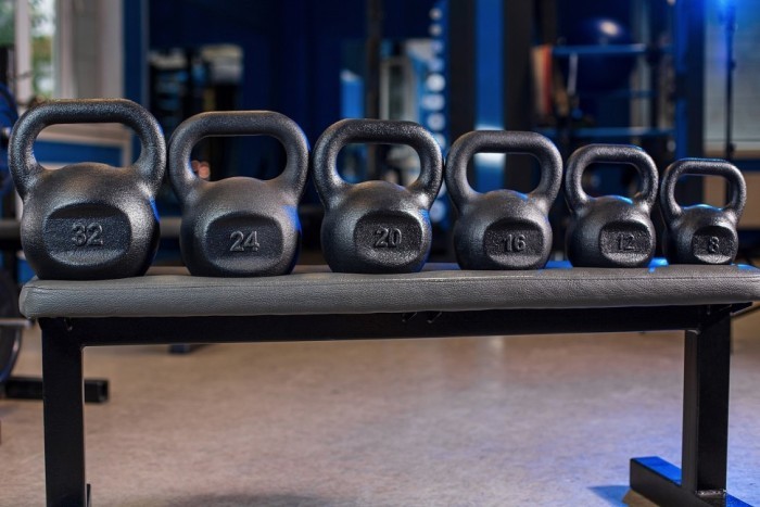 Гиря чугунная RN-SPORT 8 кг металлическая черная