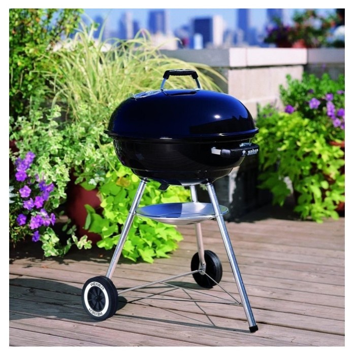 Угольный гриль Compact Kettle 57см черный Weber 1321004