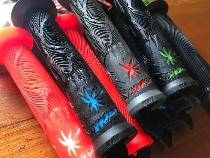 Гріпси ODI Hucker Signature 160mm w/Flange Black, укр, укр