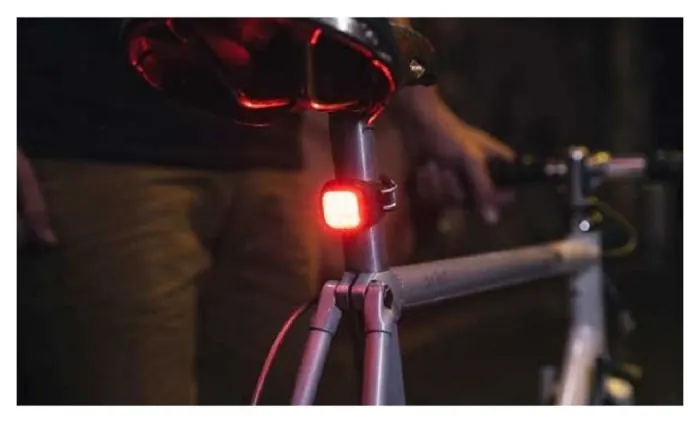 Мигалка задня Knog Blinder Mini Niner Rear Black 11 Lumens