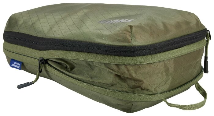 Организатор одежды Thule Compression Packing Cube Medium (Soft Green) 3205117 (TH 3205117)