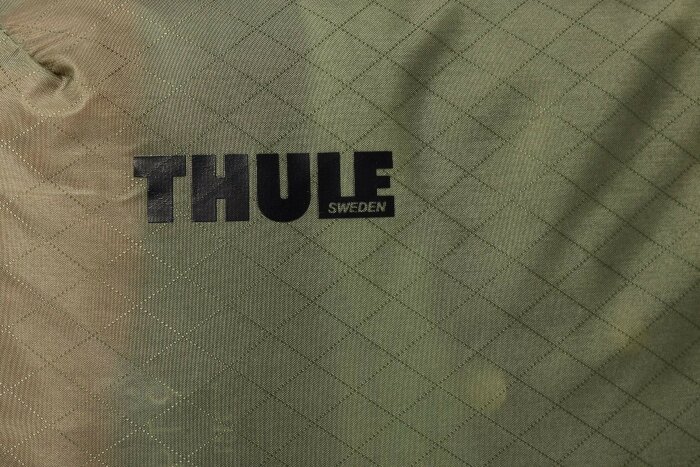Организатор одежды Thule Compression Packing Cube Medium (Soft Green) 3205117 (TH 3205117)