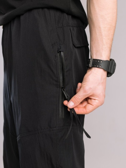 Плащовые джоггеры с карманами для мужчин. Летние черные джогеры легкие мужские Pobedov Yoxo