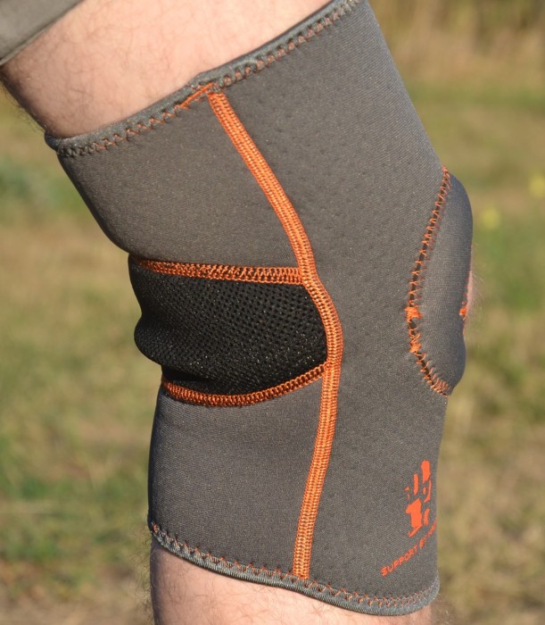 Наколінник MadMax MFA-297 Knee Support with Patella Stabilizer Dark Grey/Orange XL