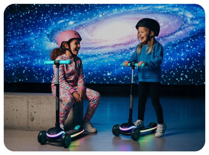 Детский самокат трехколесный Ricokids Leddi черно-бирюзовый