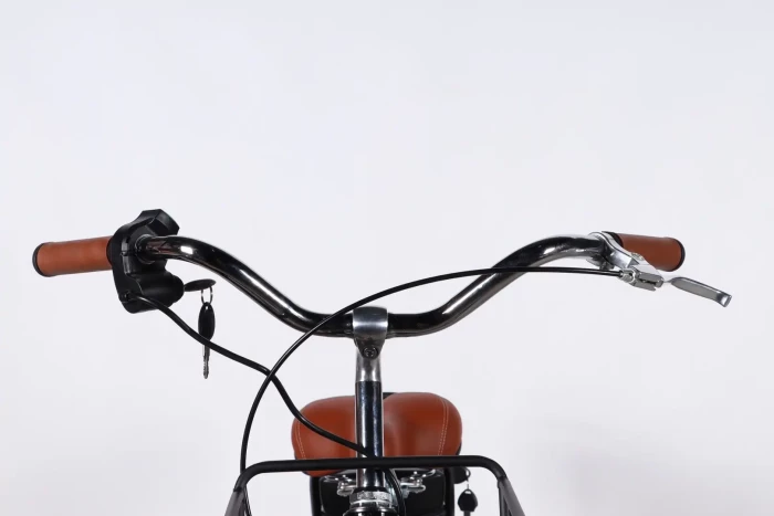 Велосипед уцененный с электроприводом 28