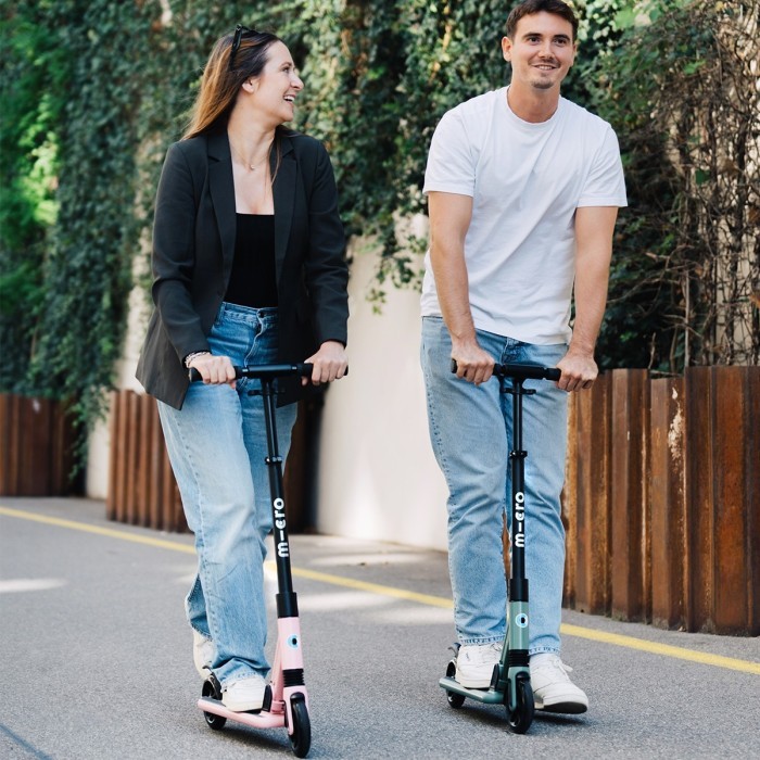 Самокат MICRO серії "Sprite Suspension" - РОЖЕВИЙ (складаний, до 100 кг (kg), двоколісний)