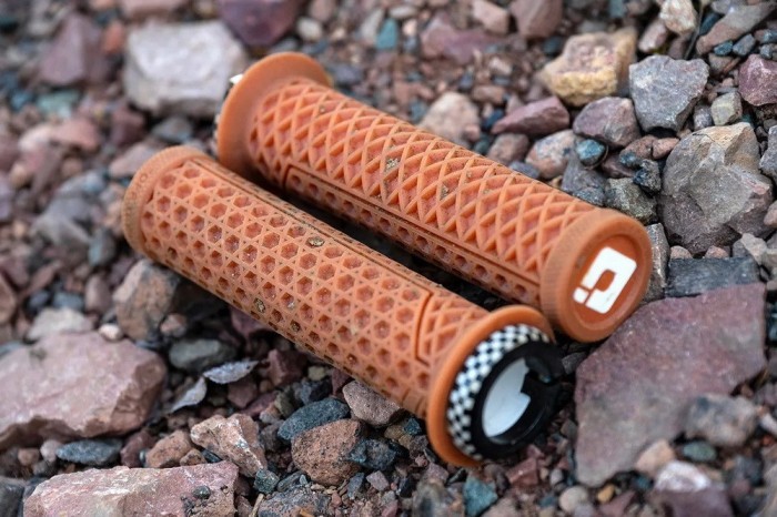 Грипси ODI Vans v2.1 Lock-On MTB Closed End 135mm Light Blue, укр, укр