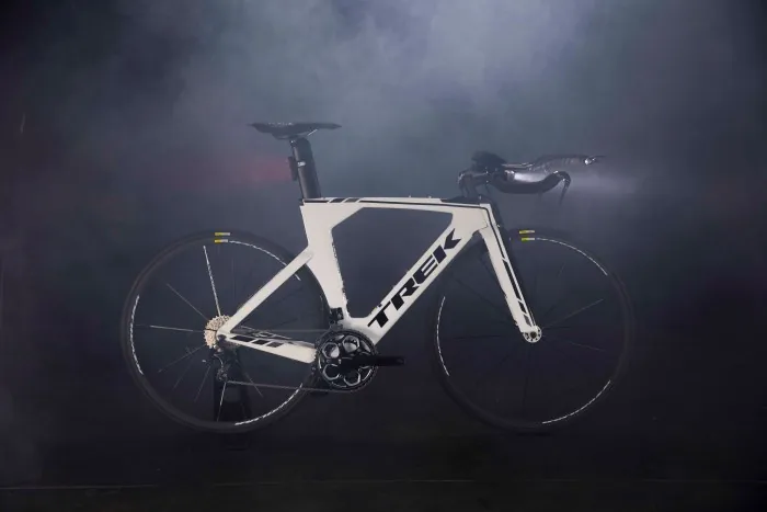 Мигалка задня Knog Blinder Road R70 70 Lumens Black