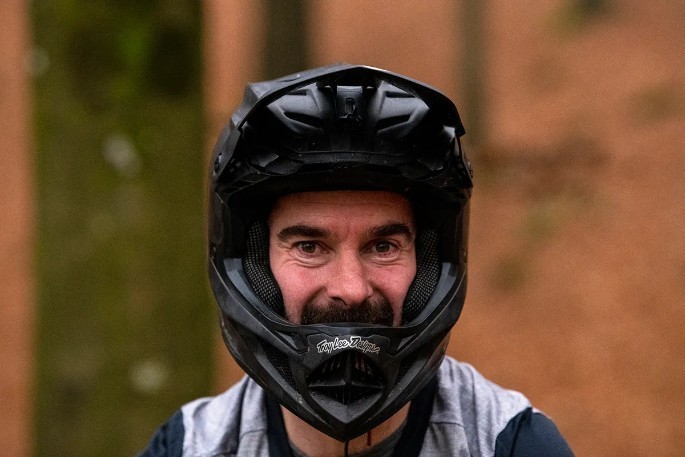 Велосипедный шлем D4 POLYACRYLITE HELMET; QUALIFER [BLUE/WHITE] M