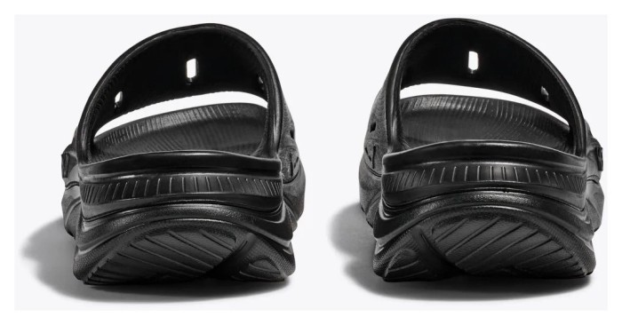 Вьетнамки HOKA (1135061) U ORA RECOVERY SLIDE 3 2026