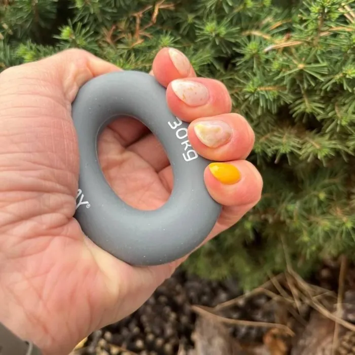 Эспандер кистевой силиконовый PowerPlay PP-4324 Hand Grip Ring X-Hard 30 кг. Серый