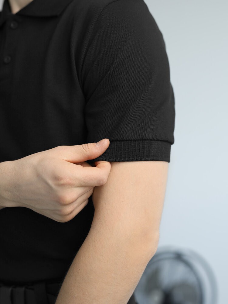 Черная футболка поло весенняя. Легкое летнее мужское черное поло Pobedov Royal