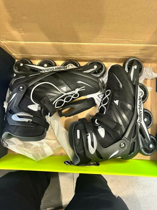 Роликовые коньки Rollerblade Zetrablade black-silver (б/у)