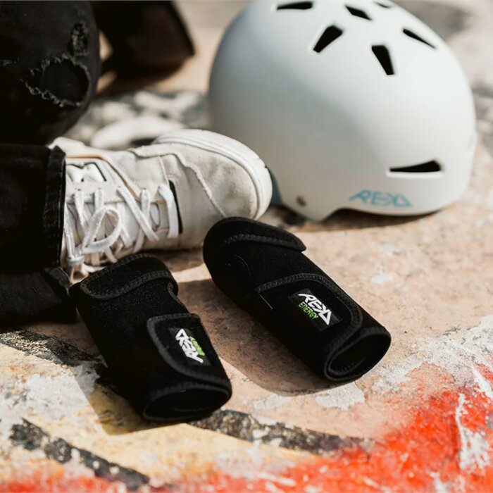 REKD захист зап'ястя Energy Freedom black L-XL