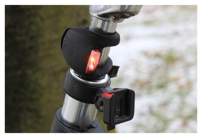 Мигалка задня Knog Frog Strobe Rear 2.5 Lumens Black