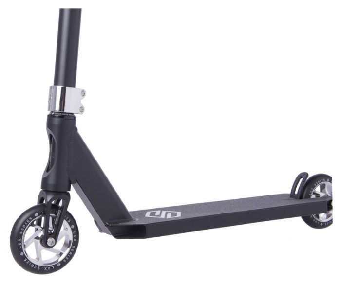 Трюковий самокат Striker Lux Pro Black Chrome (поганий тест)