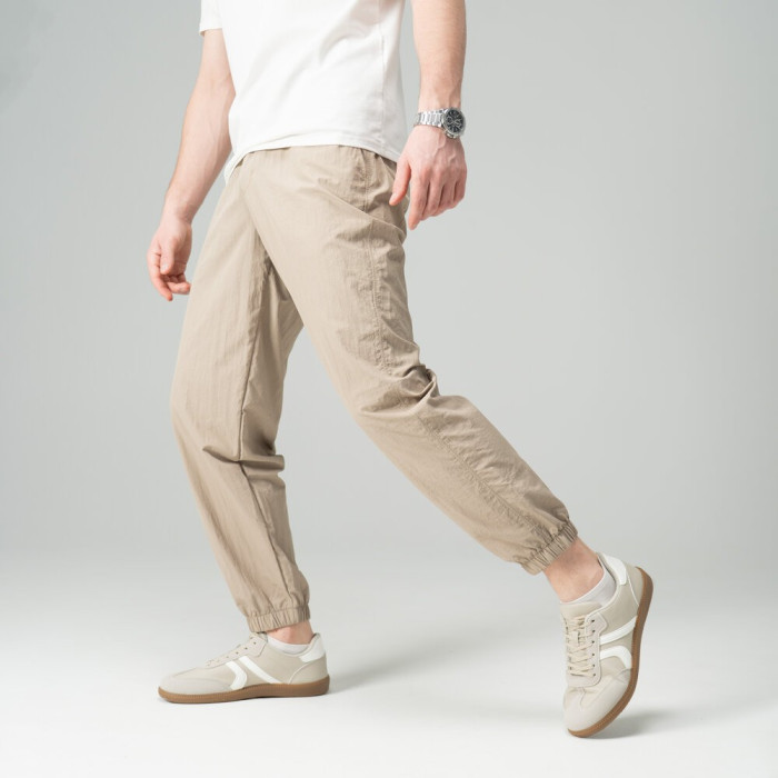 Мужские брюки джогеры из плащевки кремовые с карманами Pobedov Ground