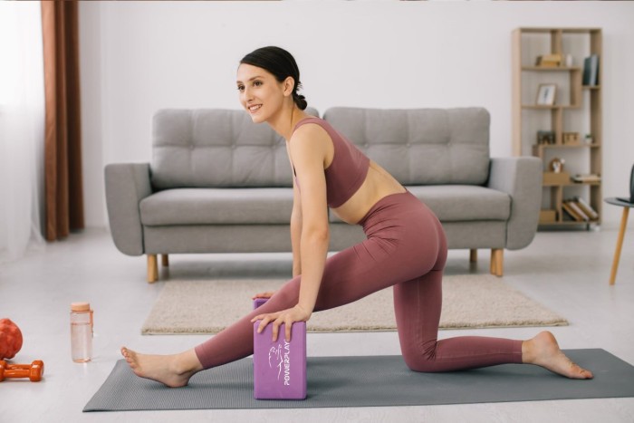 Блок для йоги PowerPlay 4006 Yoga Brick Фиолетовый