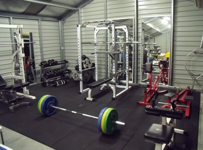 Комплект защитного покрытия из литой резины под скамью, штангу, гантели, 1х2 м.